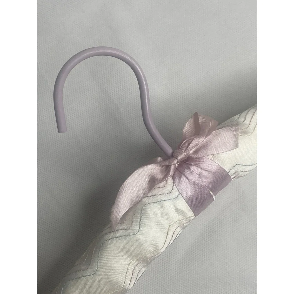 Vtg Floral Clothing Hangers Padded Satin Lot of 4 Shabby Chic Closet Core Pinks